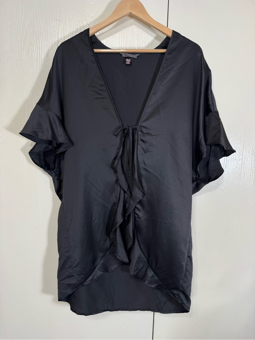 VICTORIA’S SECRET Black Satin Silky Ruffle Kimono Robe Short Sleeve One Size
